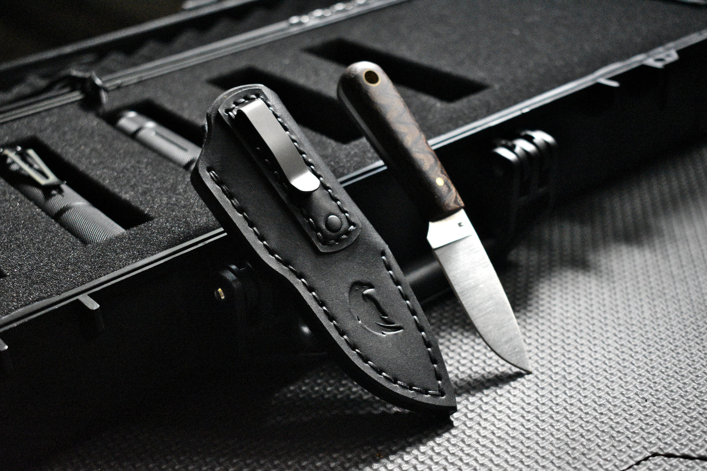 L.T. Wright Knives Frontier First | Leather Pocket Sheath, Titanium Clip