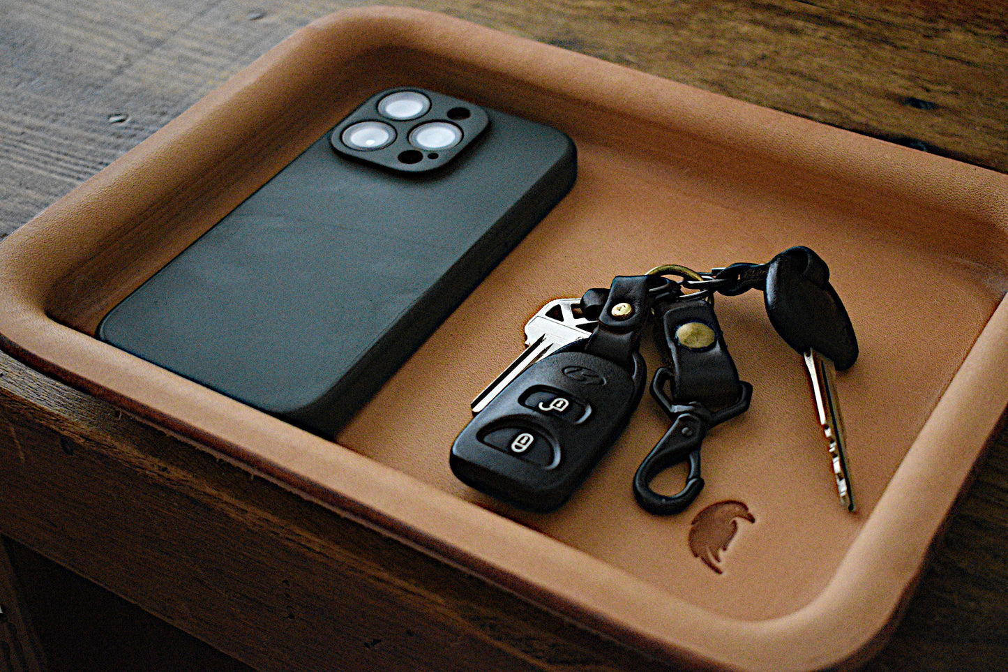 Handmade Full‑Grain Leather EDC Valet Tray | Wet‑Formed Catch‑All (6.25 x 8.75)
