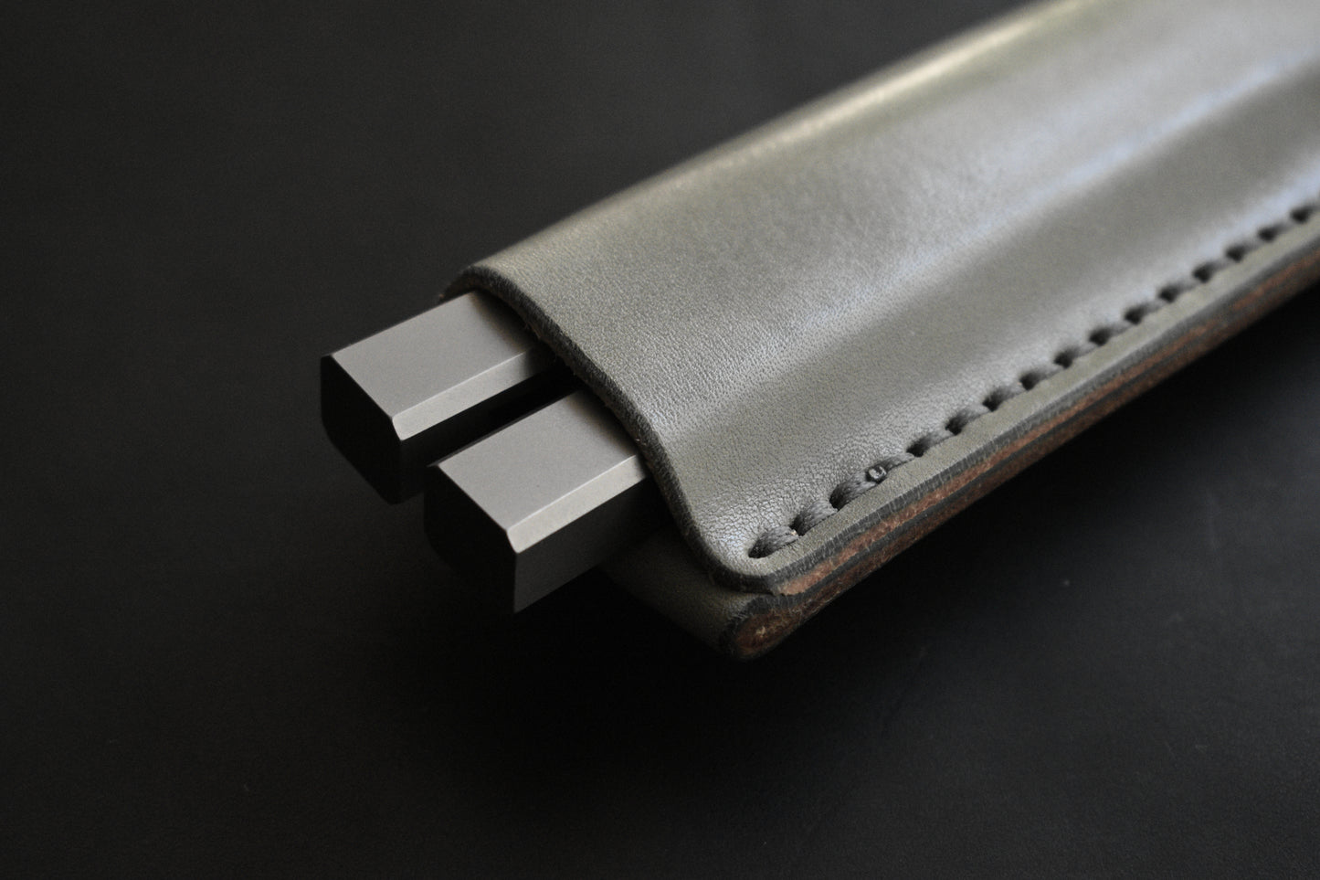 Deep Carry Pocket Sheath for Balisong Knives | Titanium Clip, Gray Leather