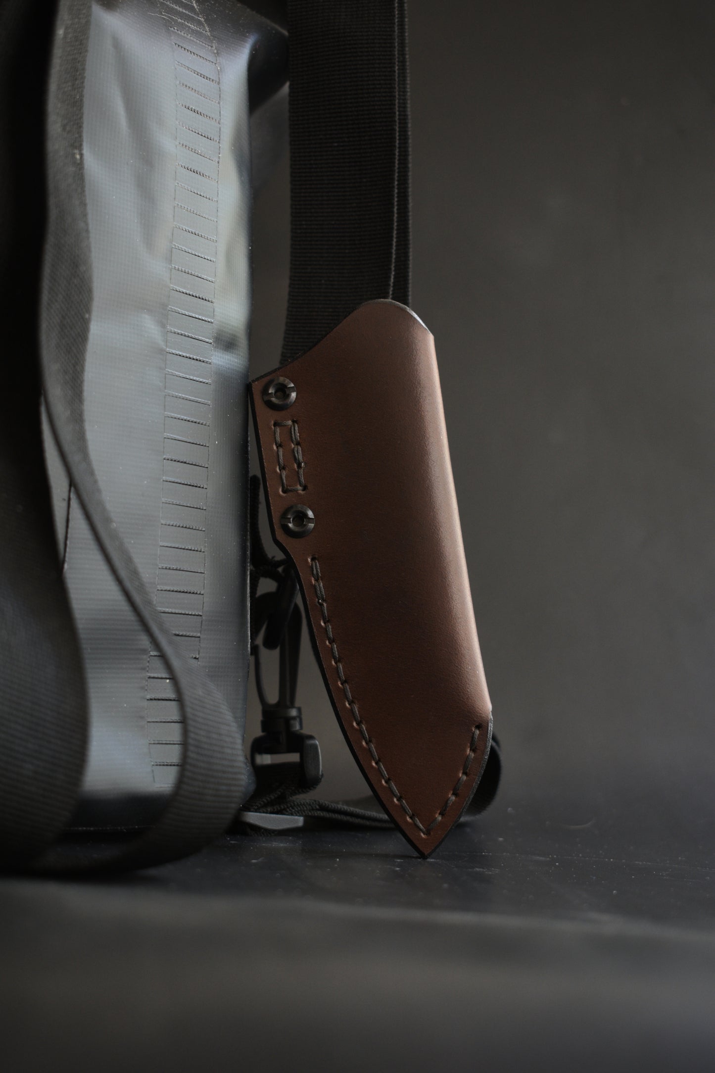 BLEM 2 | Schwarz Knives Overland Sport | Deep Carry Leather Pocket Sheath, Mummert Clip