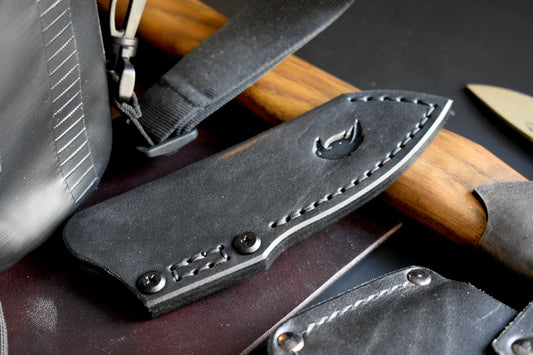 Scratch n' Dent | Schwarz Knives Overland Sport | Deep Carry Leather Pocket Sheath, Mummert Clip